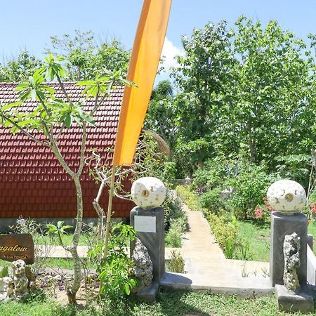 Bougainvillea Bungalow Batumadeg Exterior foto